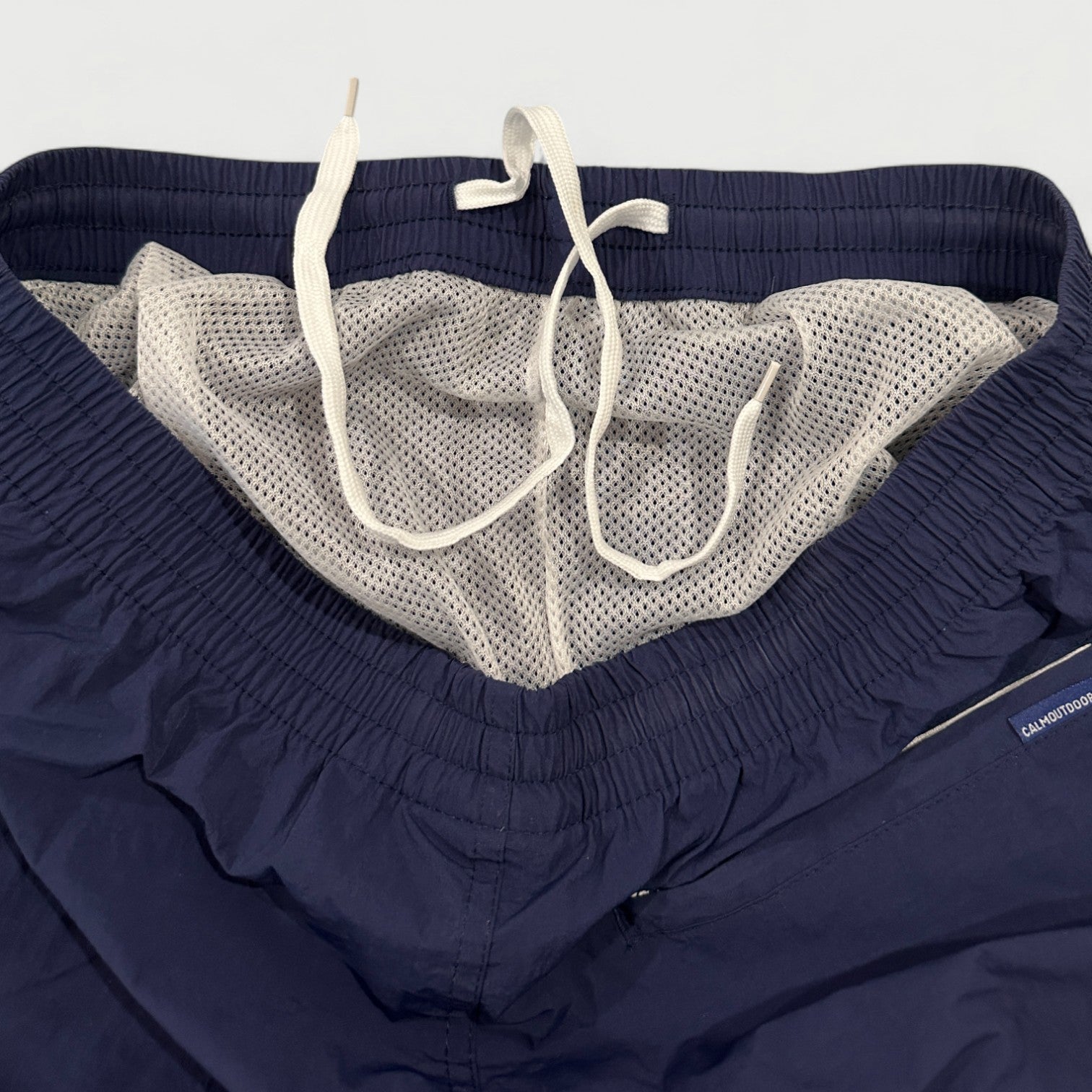 ナイロンショートパンツ