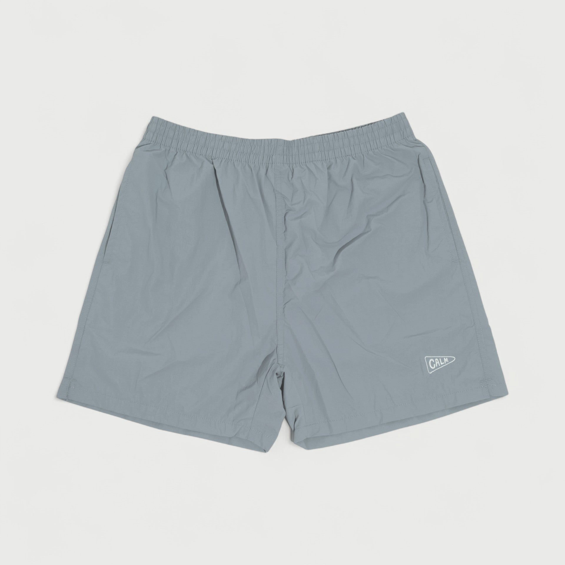 ナイロンショートパンツ